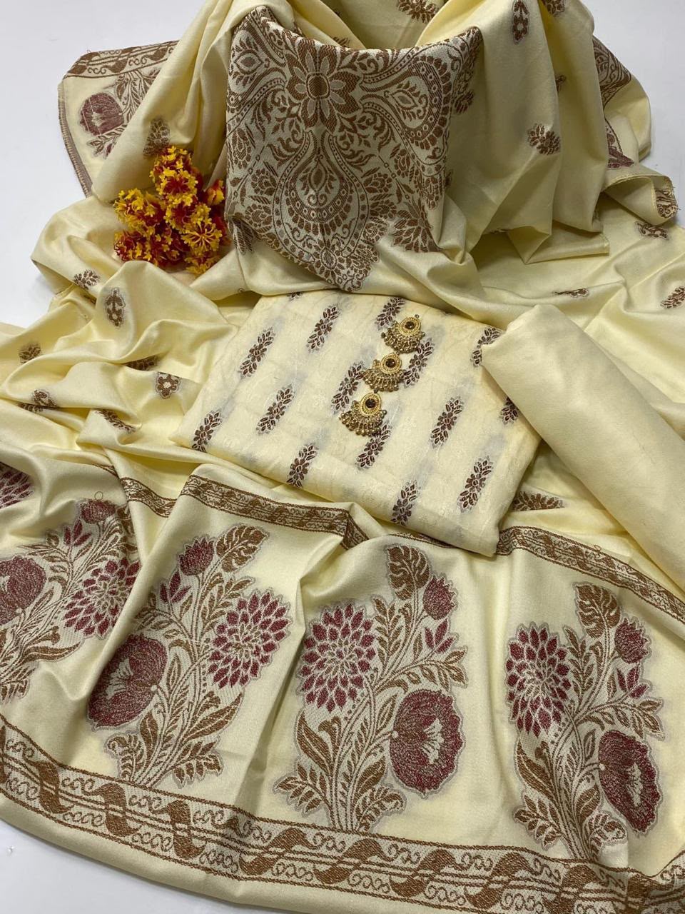 *DHANAK JACQUARD BAROSHA SELF EMBROIDERED UNSTITCHED 3pc*