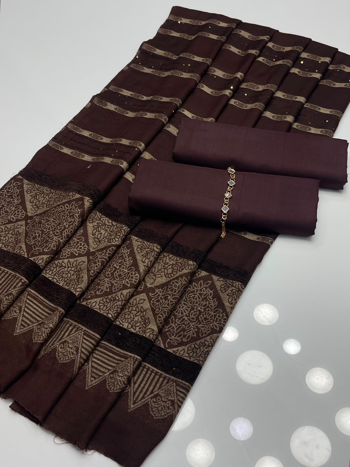 *BAROSHA JACQUARD PASHMINA WOOL SHAWL WITH MARINA DHANAK UNSTITCHED 3pc*
