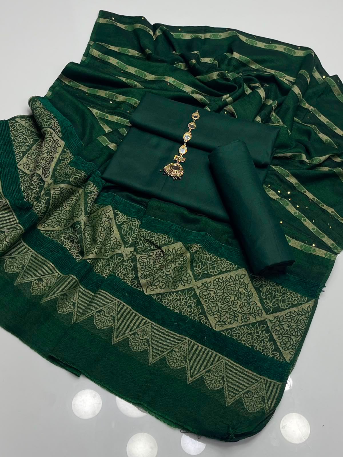 *BAROSHA JACQUARD PASHMINA WOOL SHAWL WITH MARINA DHANAK UNSTITCHED 3pc*