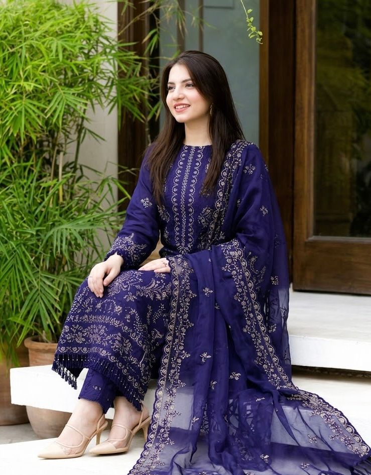 BRAND:*NISA* dhanak embroidered hit code unstiched 3pc